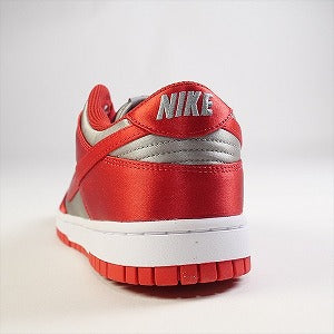NIKE ナイキ WMNS DUNK LOW  UNLV SATIN MEDIUM GREY/VARSITY RED-WHITE DX5931-001 スニーカー 赤 Size 【27.0cm】 【新古品・未使用品】 20772608
