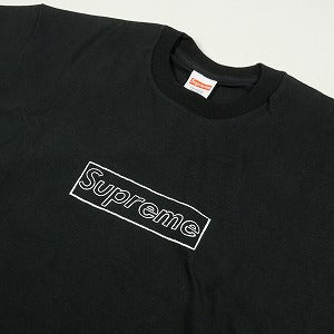 SUPREME シュプリーム 21SS KAWS Chalk Logo Tee White Tシャツ 黒 Size 【S】 【新古品・未使用品】 20801560