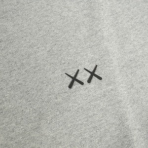 KAWS カウズ HOLIDAY SHANGHAI Sweater Grey パーカー 灰 Size 【M】 【新古品・未使用品】 20802319