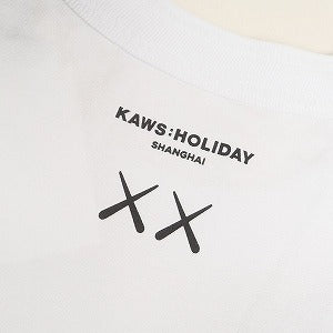 KAWS カウズ ×Sacai HOLIDAY SHANGHAI Tee White Tシャツ 白 Size 【4】 【新古品・未使用品】 20802321