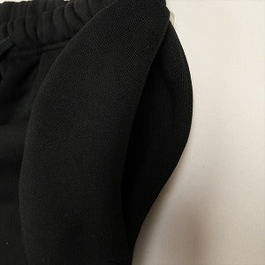 Fear of God フィアーオブゴッド ESSENTIALS Fleece Essential Sweatpant BLACK STATEロゴスウェットパンツ 黒 Size 【XS】 【新古品・未使用品】 20803322