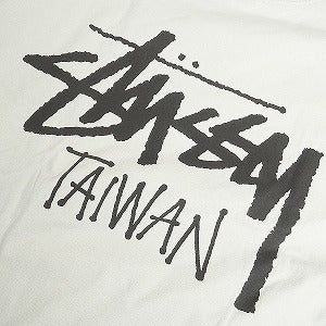 STUSSY ステューシー 24AW STOCK TAIWAN TEE FOG 台湾限定Tシャツ 灰 Size 【XL】 【新古品・未使用品】 20807637