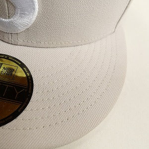 SUPREME シュプリーム 24SS Gold Cross S Logo New Era Stone キャップ ナチュラル Size 【7　5/8(L)】 【中古品-非常に良い】 20810588