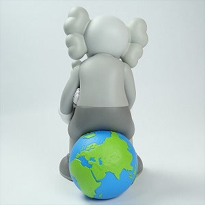 KAWS カウズ HOLIDAY THAILAND Grey フィギュア 灰 Size 【フリー】 【新古品・未使用品】 20819395