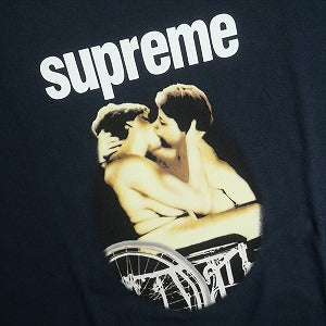 SUPREME シュプリーム 23SS Kiss Tee Navy Tシャツ 紺 Size 【XL】 【中古品-非常に良い】 20820430