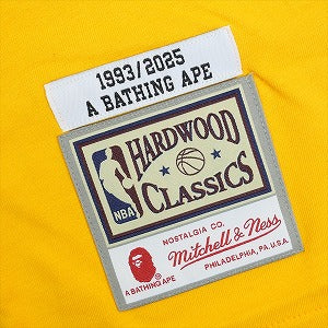 A BATHING APE ア ベイシング エイプ ×MITCHELL & NESS NBA 25AW LOS ANGELES LAKERS TEE YELLOW Tシャツ 黄 Size 【XL】 【新古品・未使用品】 20830212